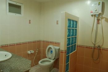Baan Im Em Hotel Pattaya Buitenkant foto