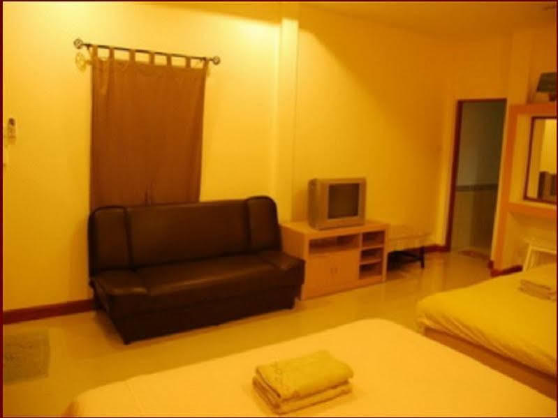 Baan Im Em Hotel Pattaya Buitenkant foto