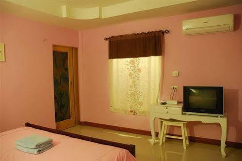 Baan Im Em Hotel Pattaya Buitenkant foto