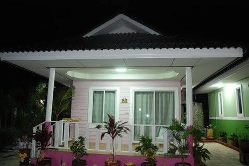 Baan Im Em Hotel Pattaya Buitenkant foto